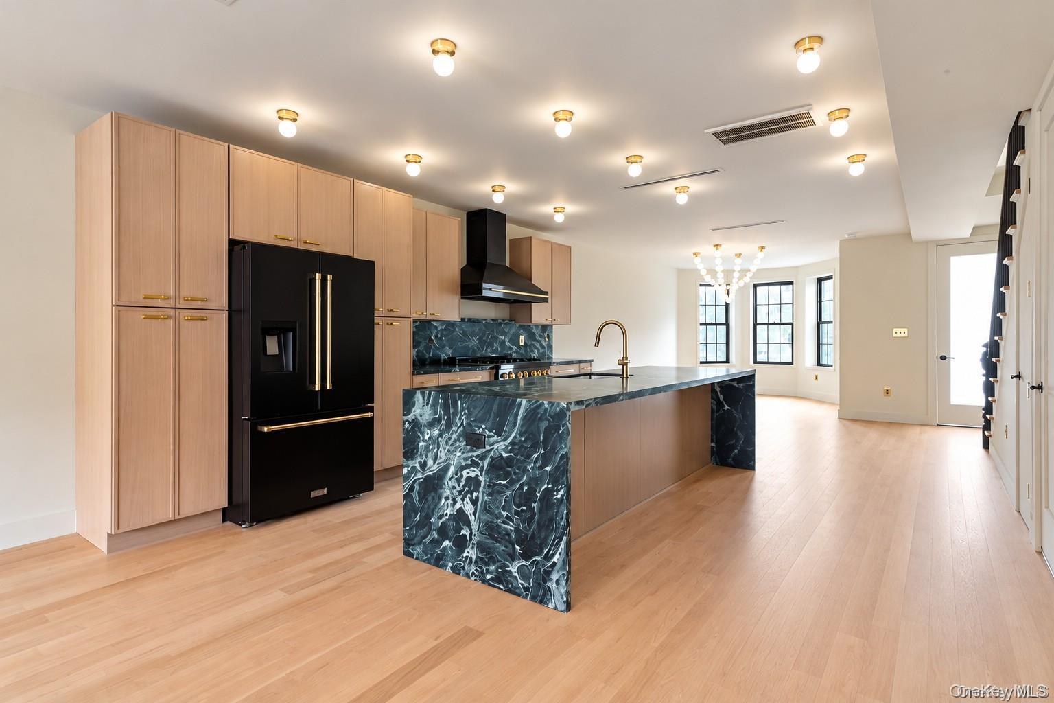 Single Family Irving Avenue Brooklyn, NY 11237, MLS-1047669-9