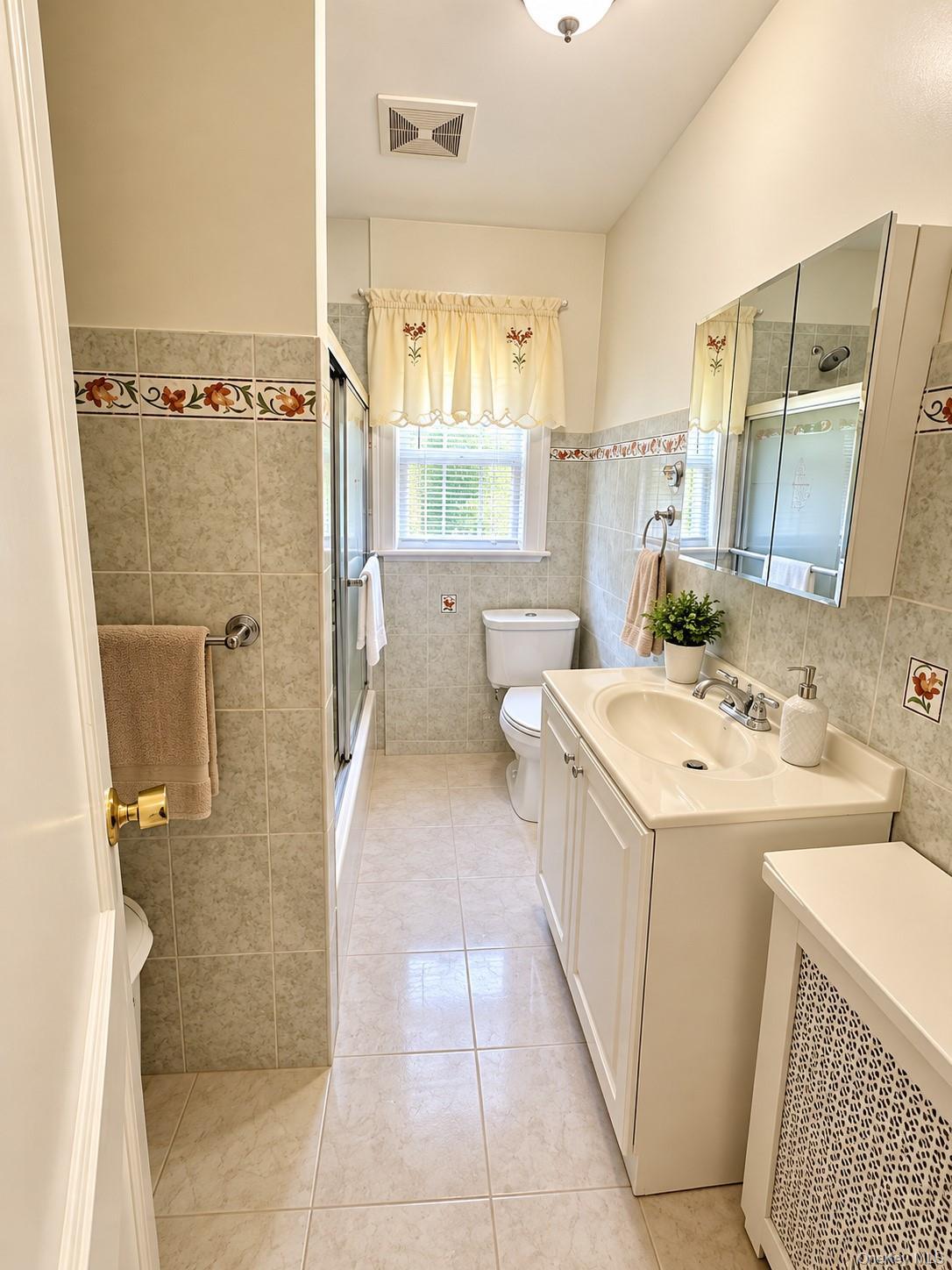 Single Family 46th Avenue Queens, NY 11368, MLS-1047682-14