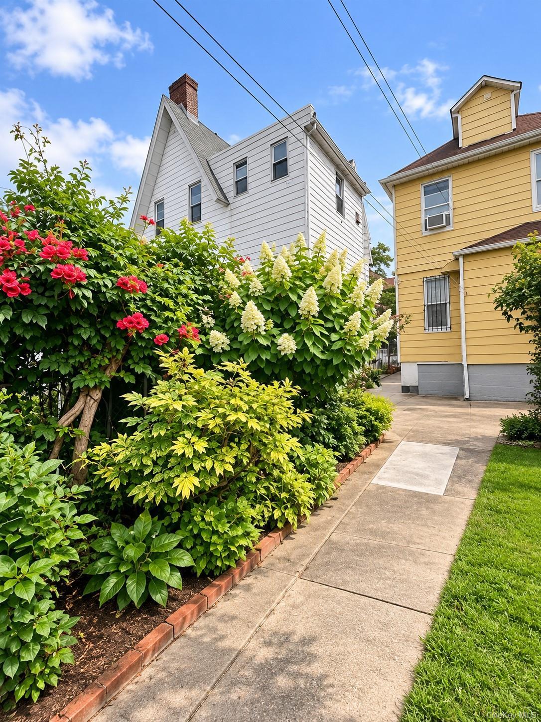 Single Family 46th Avenue  Queens, NY 11368, MLS-1047682-17
