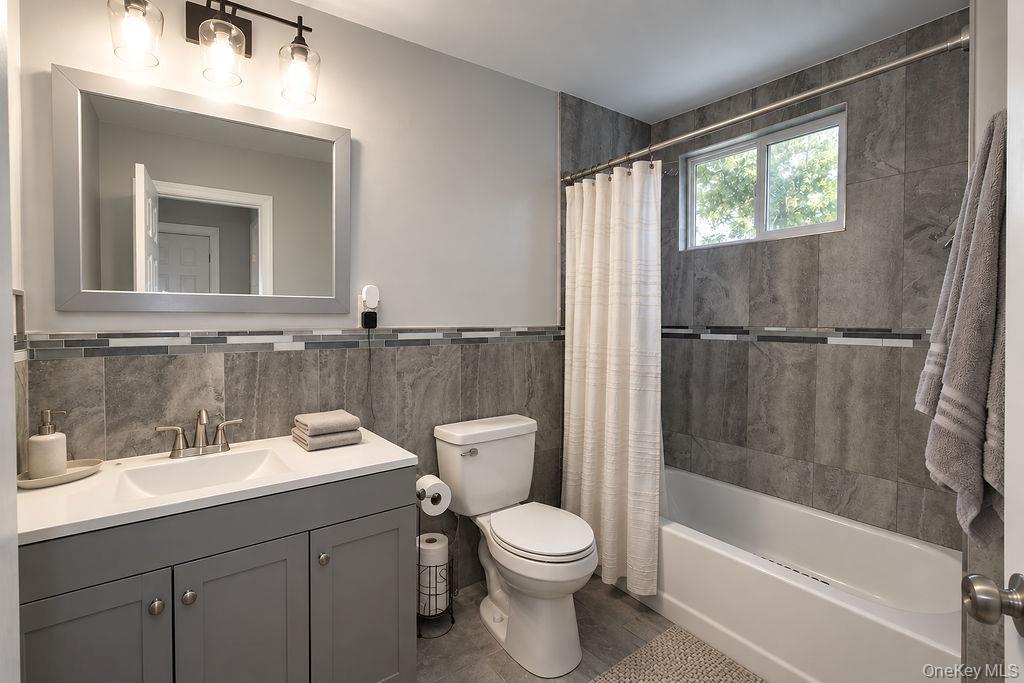 Single Family Patchogue Drive  Suffolk County, NY 11778, MLS-1047693-28