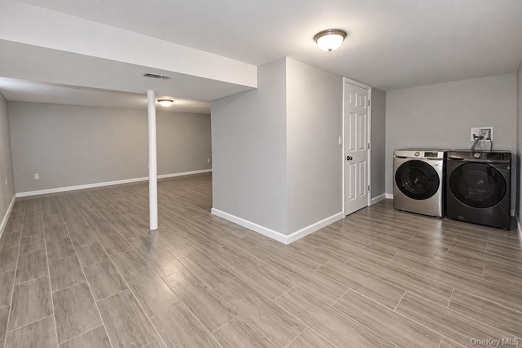 Single Family Patchogue Drive  Suffolk County, NY 11778, MLS-1047693-33