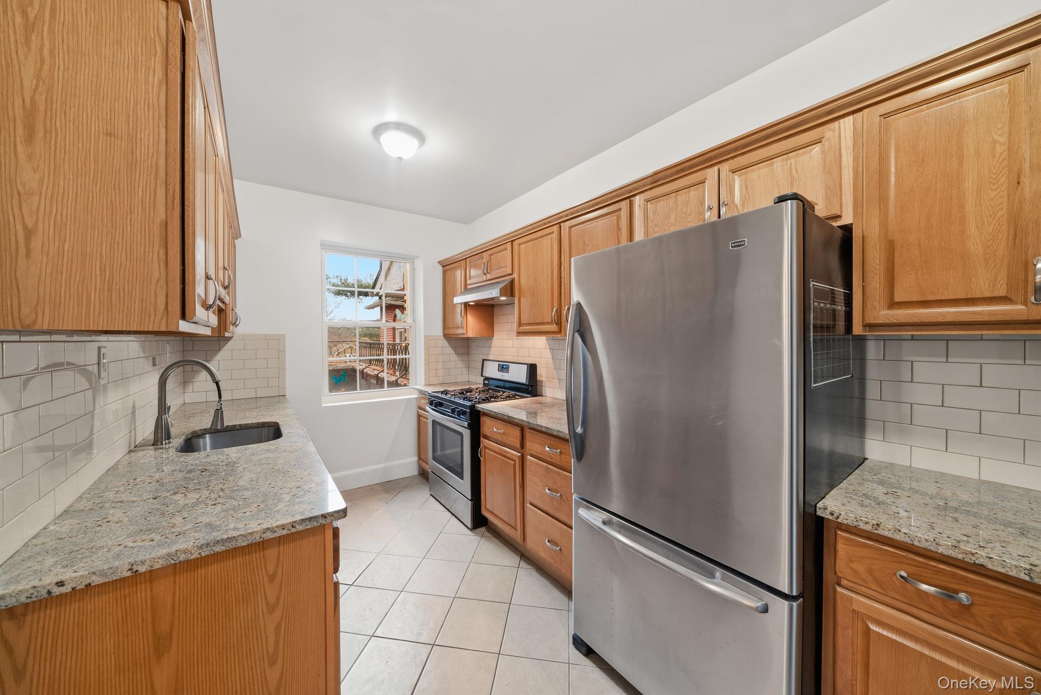 Single Family Sylvan Avenue  Bronx, NY 10471, MLS-1047699-7