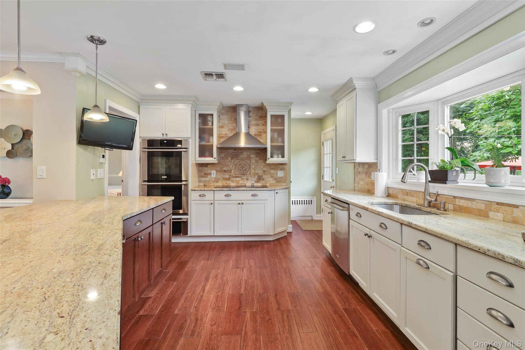 Single Family Hilltop Road Westchester County, NY 10598, MLS-1047715-10