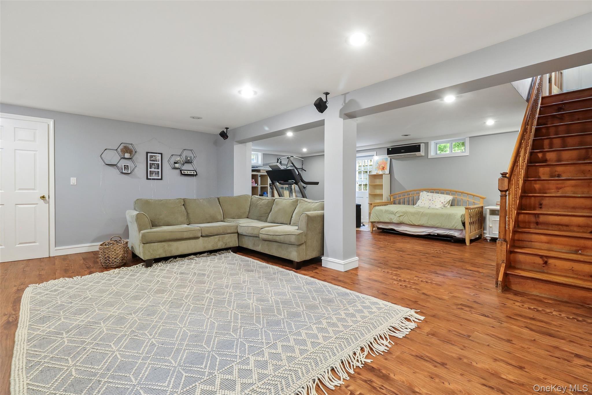 Single Family Hilltop Road Westchester County, NY 10598, MLS-1047715-24