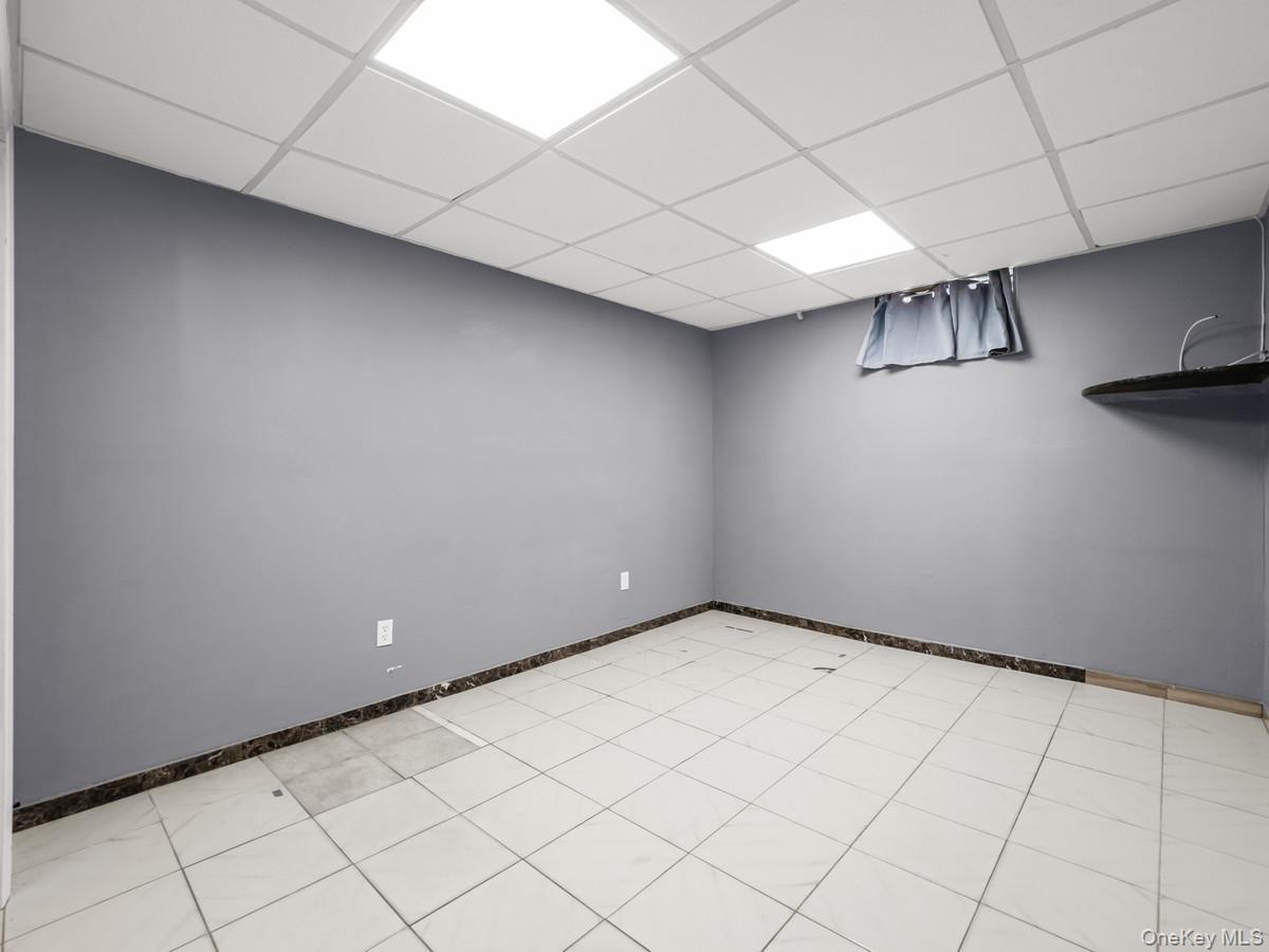 Single Family 83rd Street Queens, NY 11385, MLS-1047720-25
