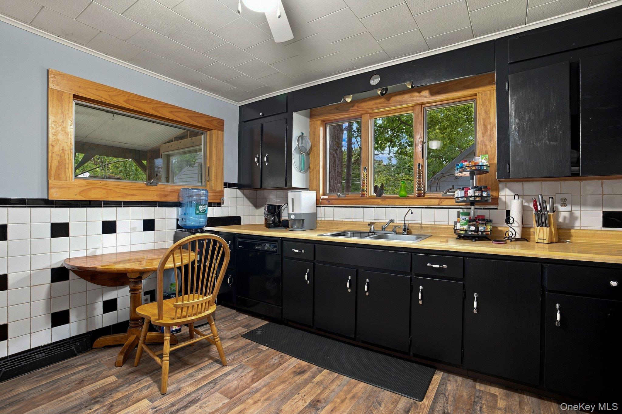 Single Family Eastside Drive Out Of Area, NY 12019, MLS-1047723-6