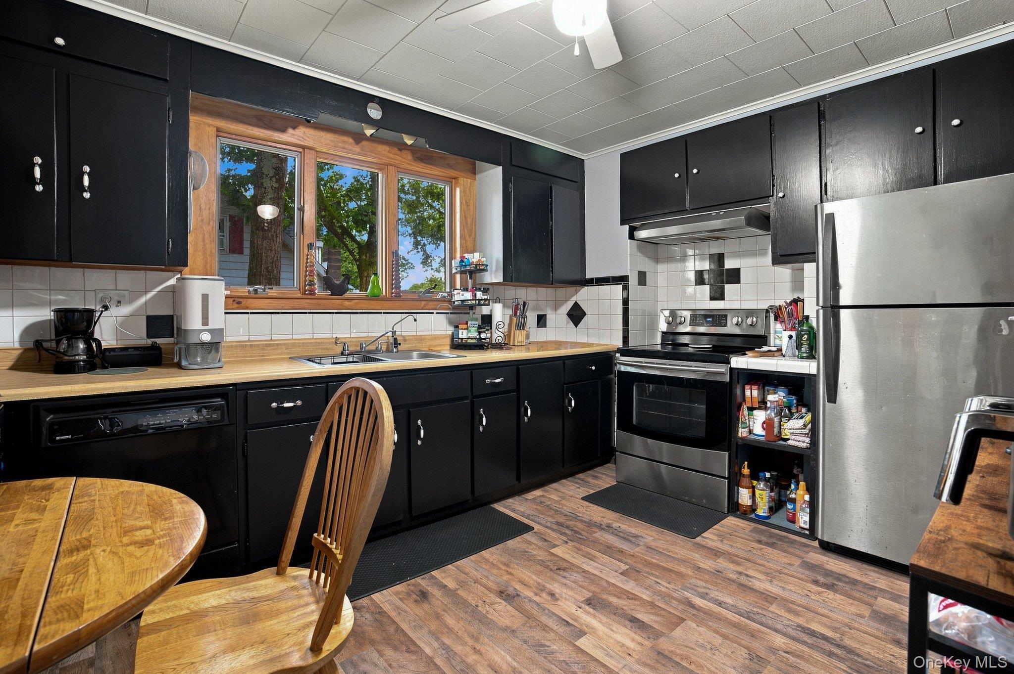 Single Family Eastside Drive Out Of Area, NY 12019, MLS-1047723-7