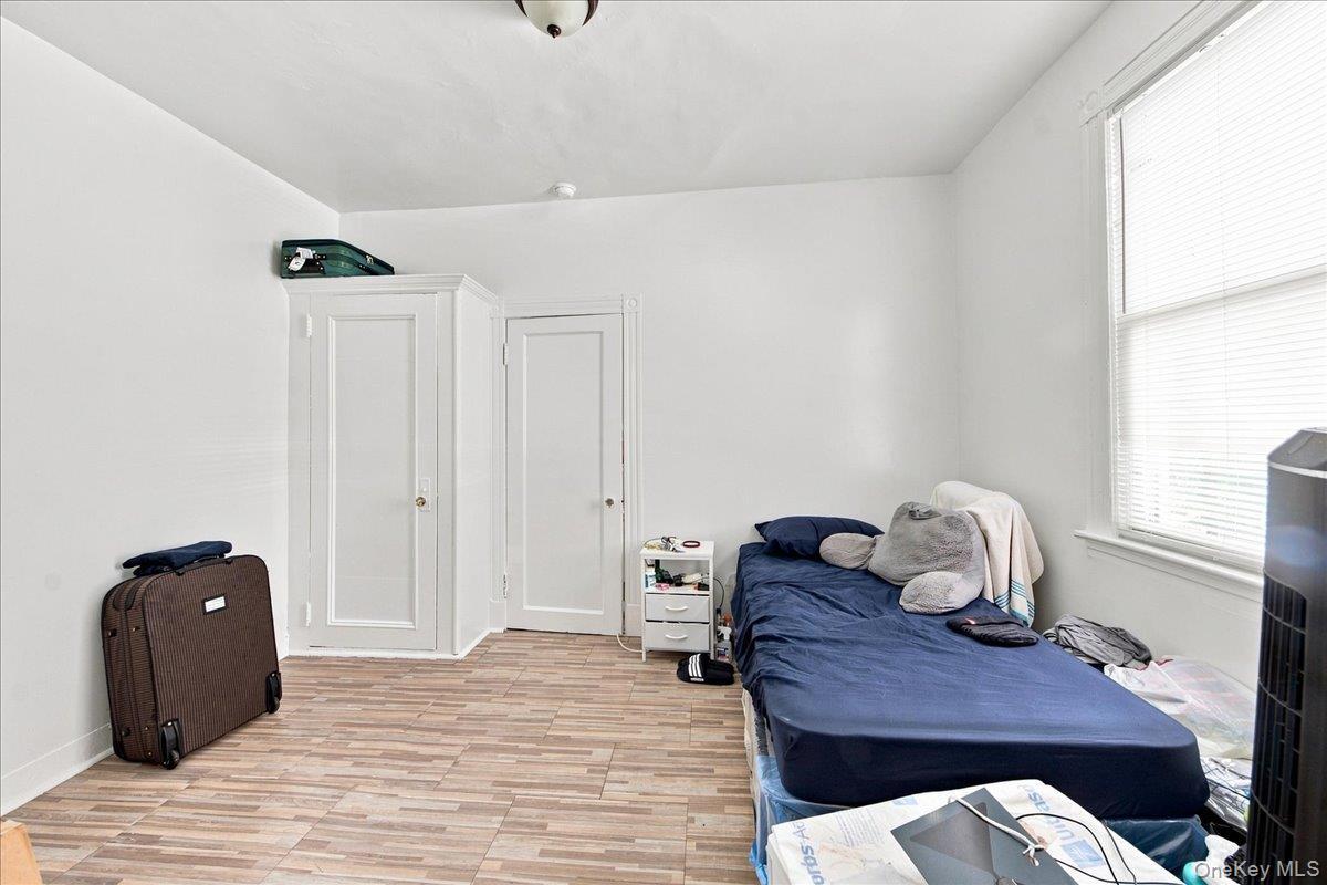 Single Family Riverdale Avenue  Westchester County, NY 10705, MLS-1047733-13