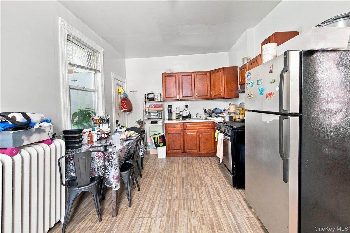 Single Family Riverdale Avenue  Westchester County, NY 10705, MLS-1047733-15