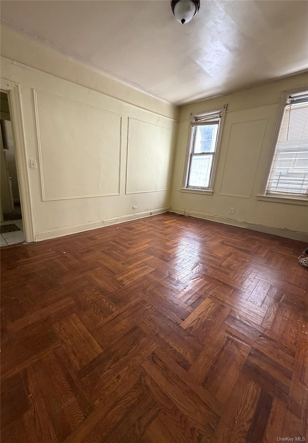 Single Family E 242nd Street  Bronx, NY 10470, MLS-1047740-4