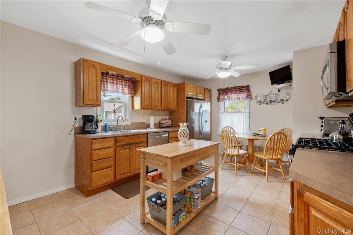 Single Family Arthur Court Nassau County, NY 11572, MLS-1047757-13