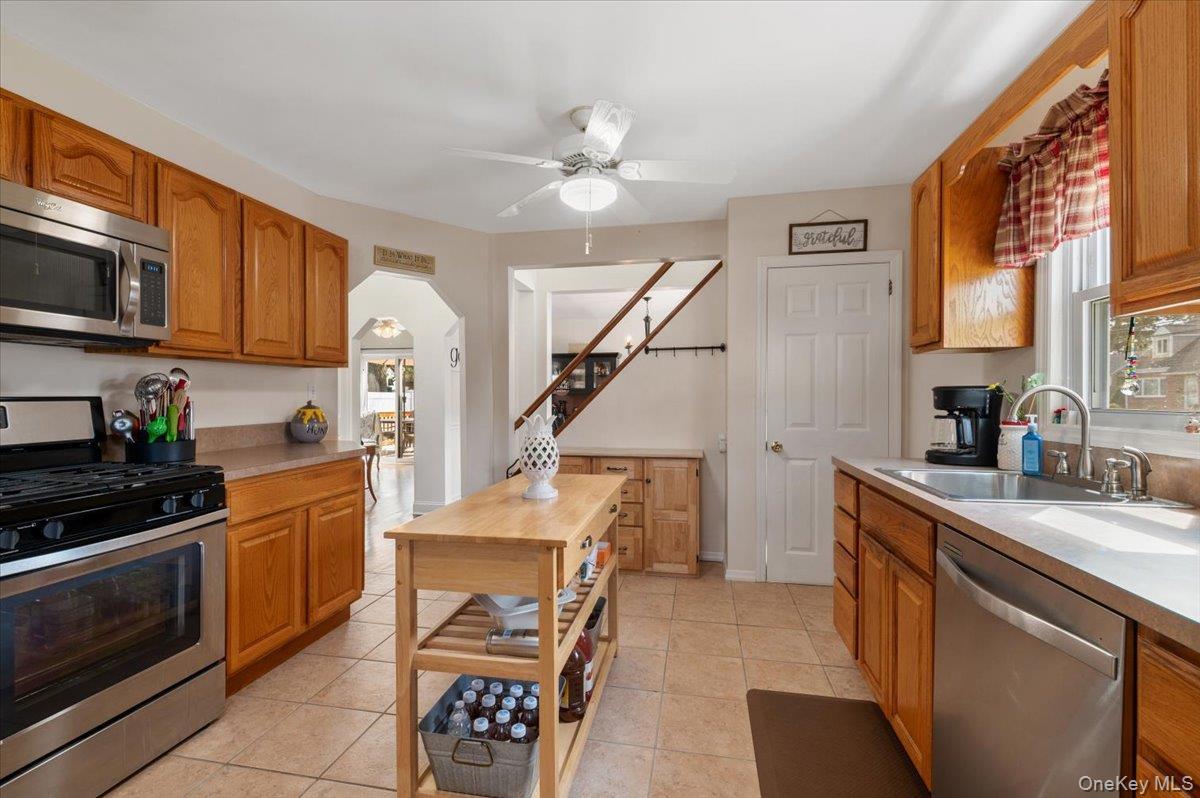 Single Family Arthur Court Nassau County, NY 11572, MLS-1047757-16