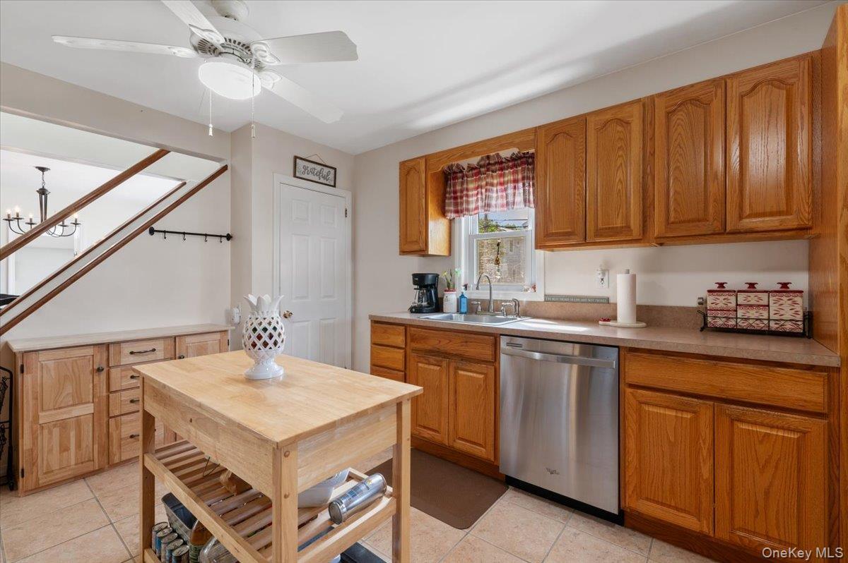 Single Family Arthur Court Nassau County, NY 11572, MLS-1047757-17