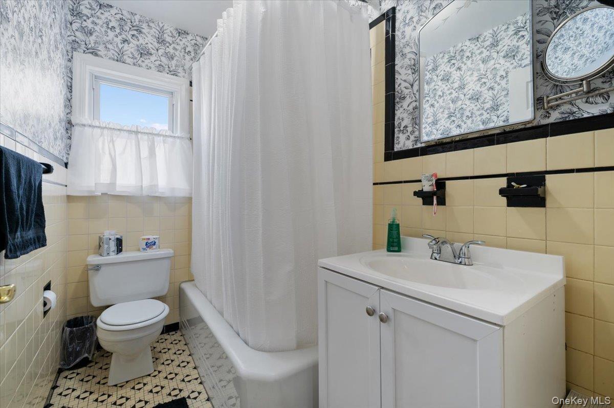 Single Family Arthur Court Nassau County, NY 11572, MLS-1047757-4