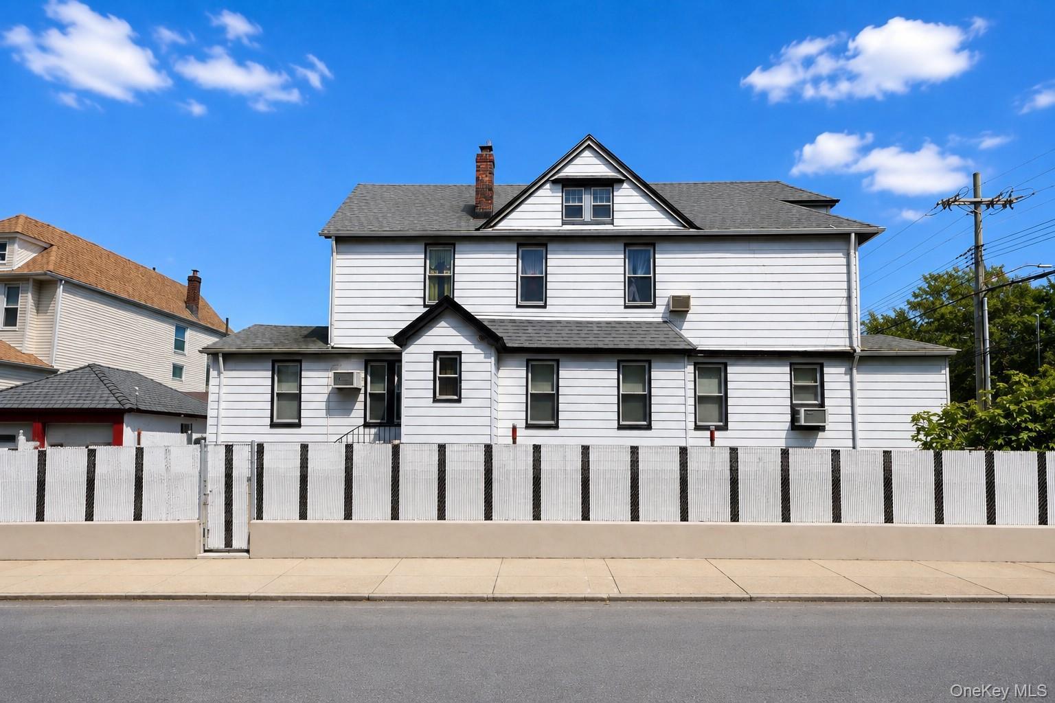 Single Family 111th Avenue  Queens, NY 11420, MLS-1047797-3
