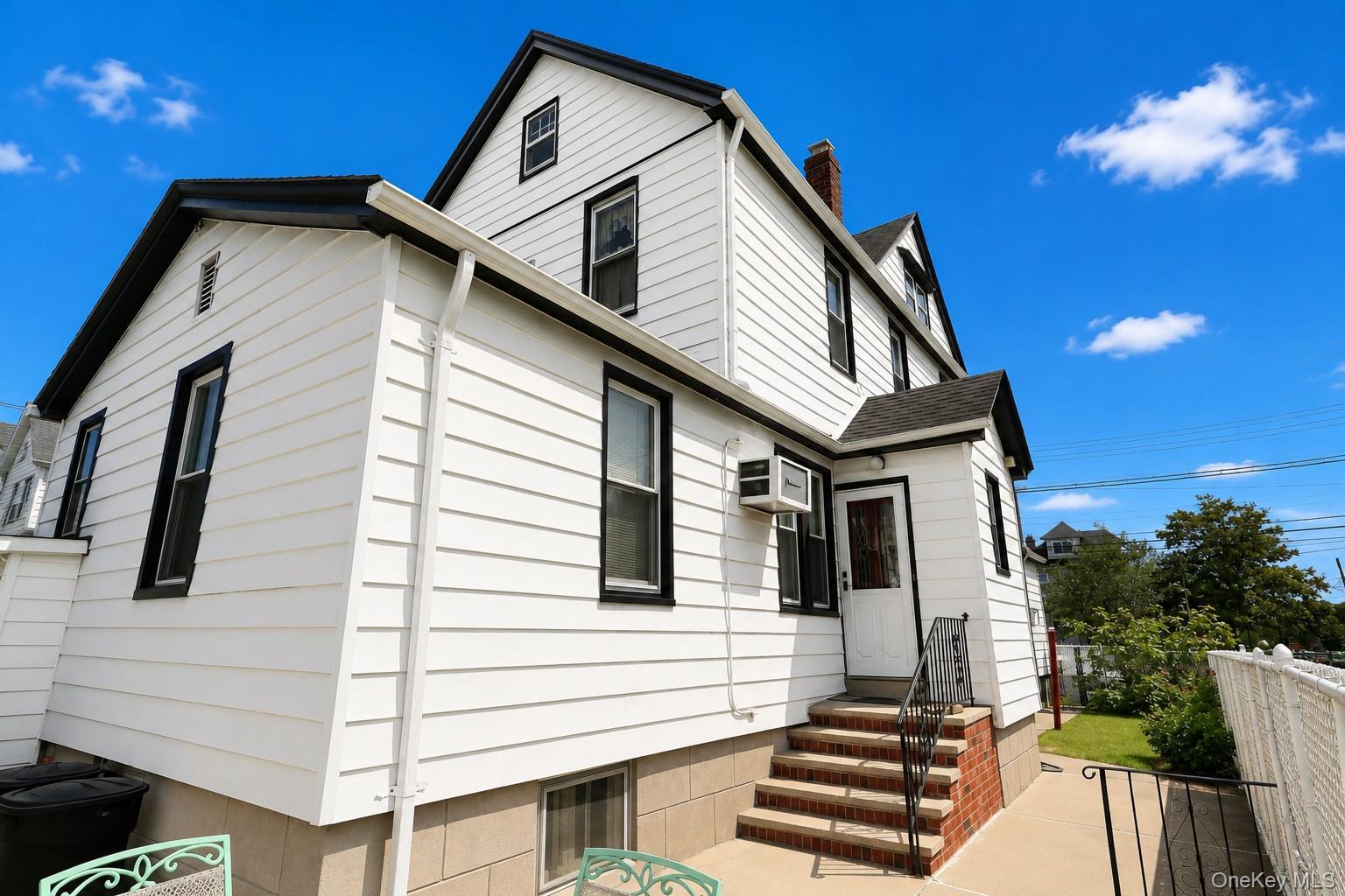 Single Family 111th Avenue  Queens, NY 11420, MLS-1047797-4