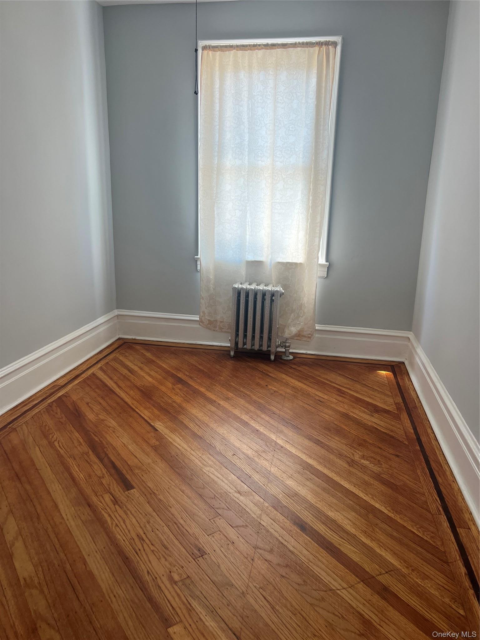 Single Family 204th Street Queens, NY 11412, MLS-1047817-10