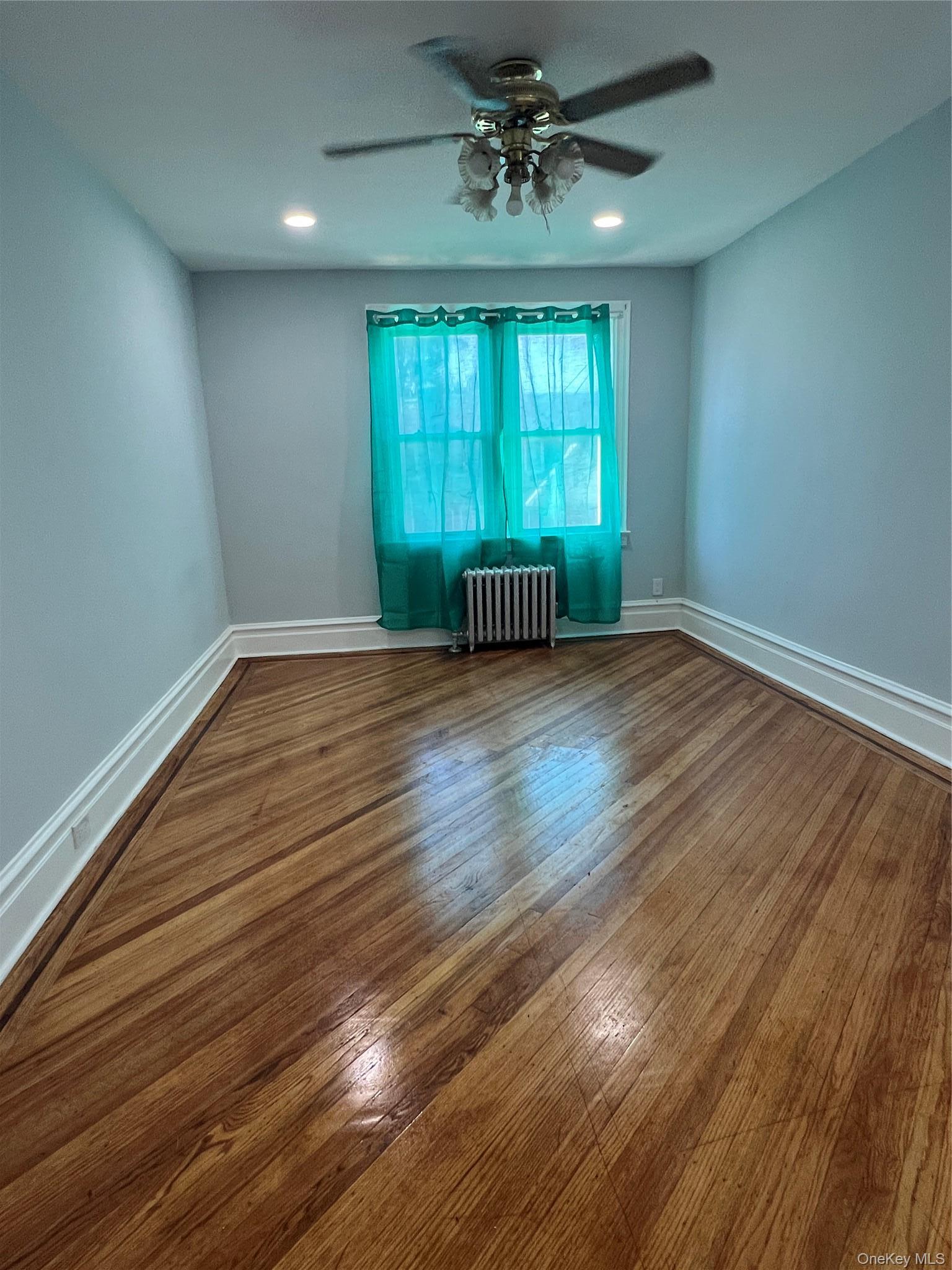 Single Family 204th Street Queens, NY 11412, MLS-1047817-11