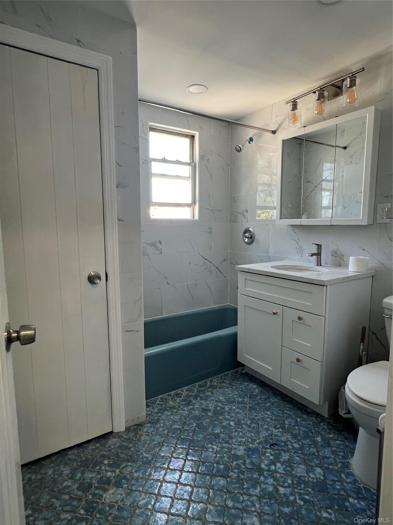 Single Family 204th Street Queens, NY 11412, MLS-1047817-12