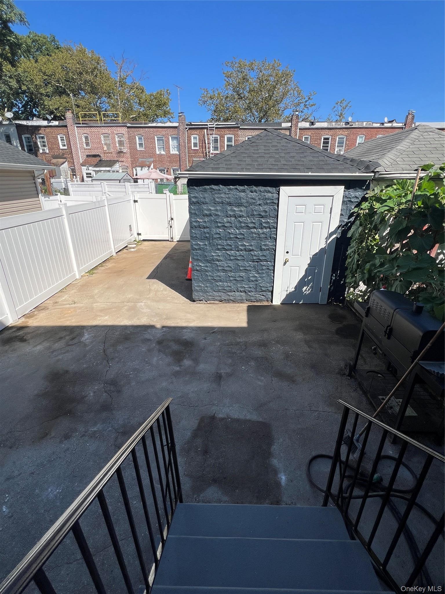 Single Family 204th Street  Queens, NY 11412, MLS-1047817-26