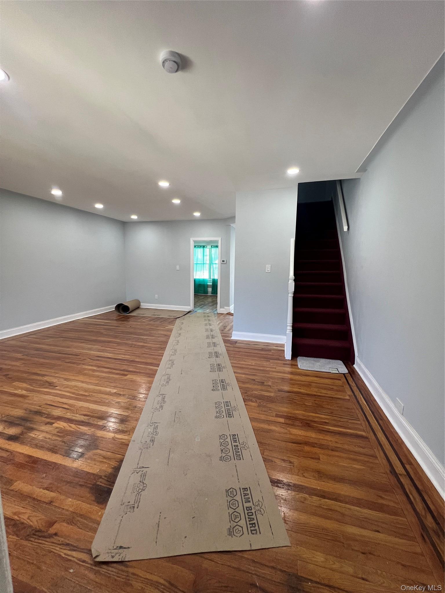 Single Family 204th Street Queens, NY 11412, MLS-1047817-4