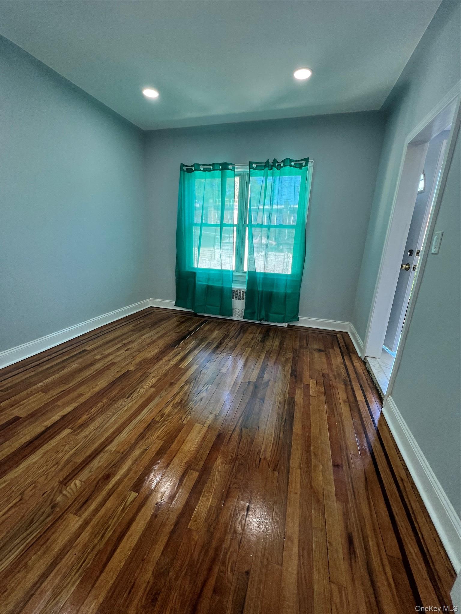Single Family 204th Street Queens, NY 11412, MLS-1047817-5