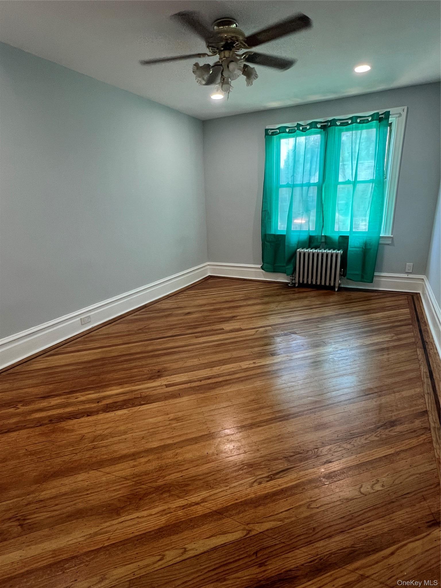 Single Family 204th Street Queens, NY 11412, MLS-1047817-8