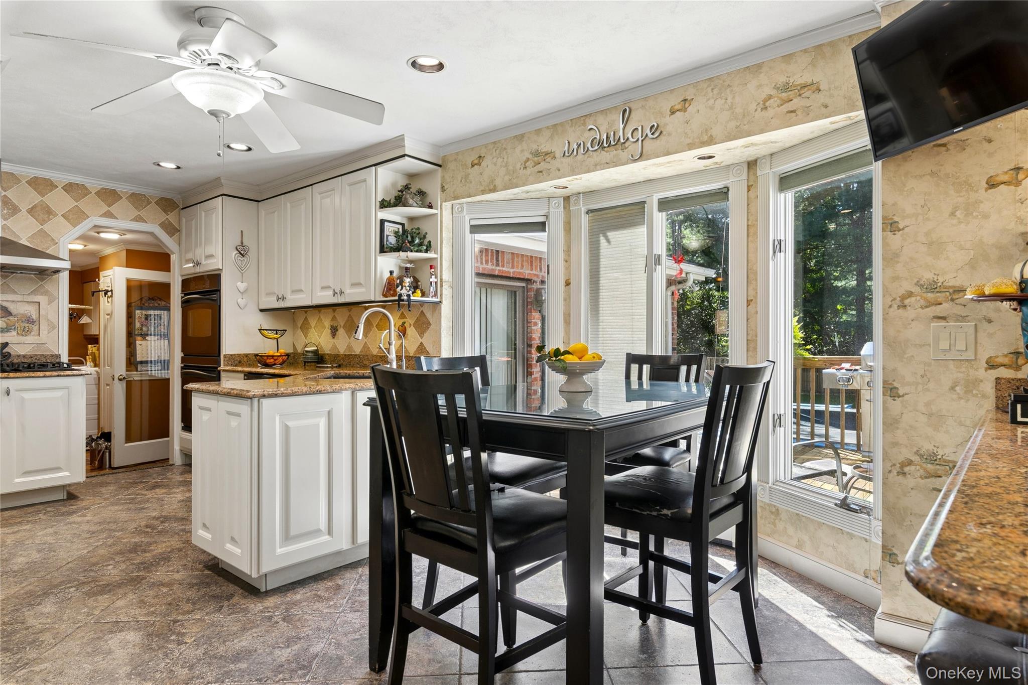 Single Family Glenridge Avenue  Suffolk County, NY 11790, MLS-1047831-11