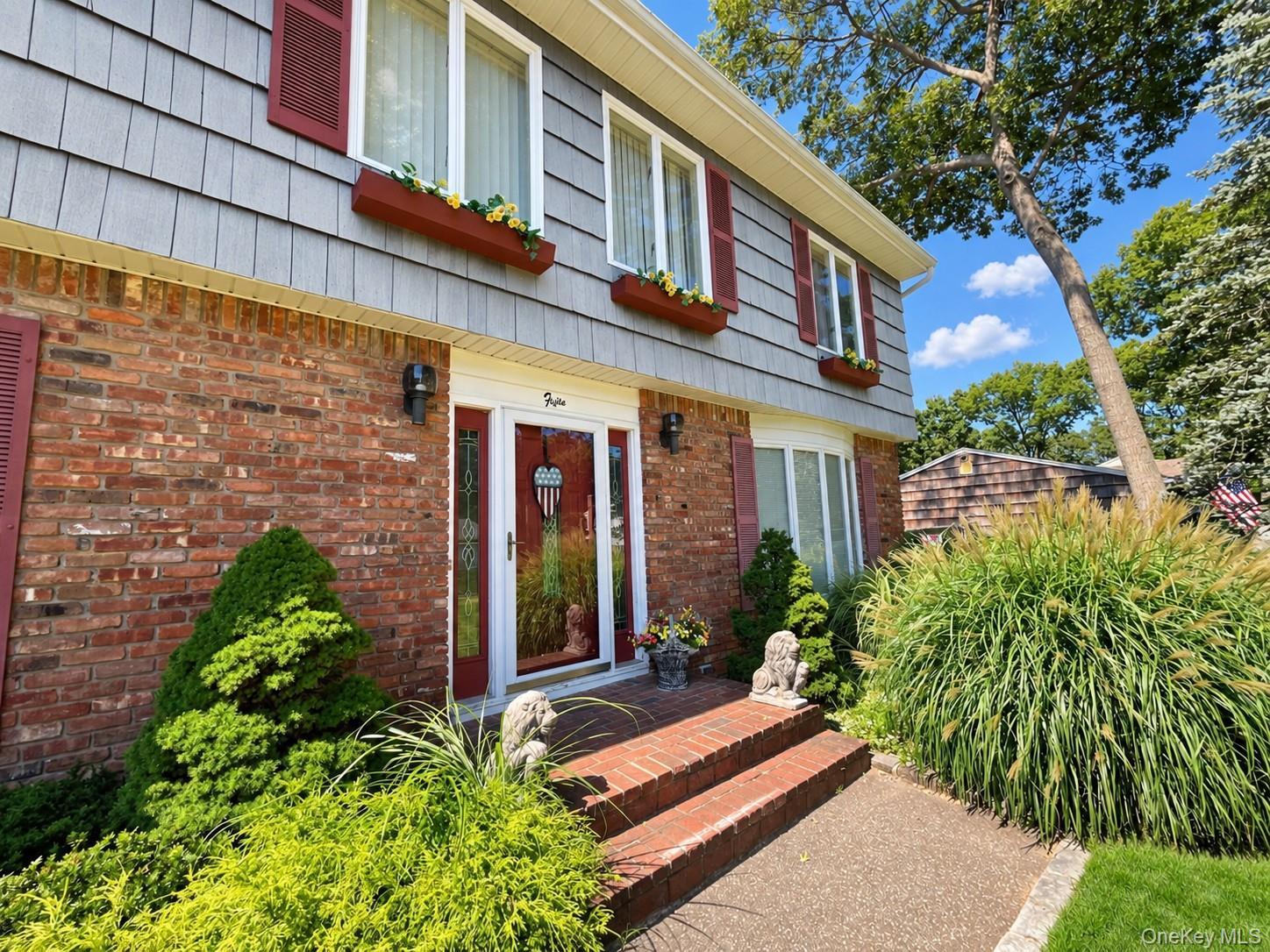 Single Family Glenridge Avenue  Suffolk County, NY 11790, MLS-1047831-25