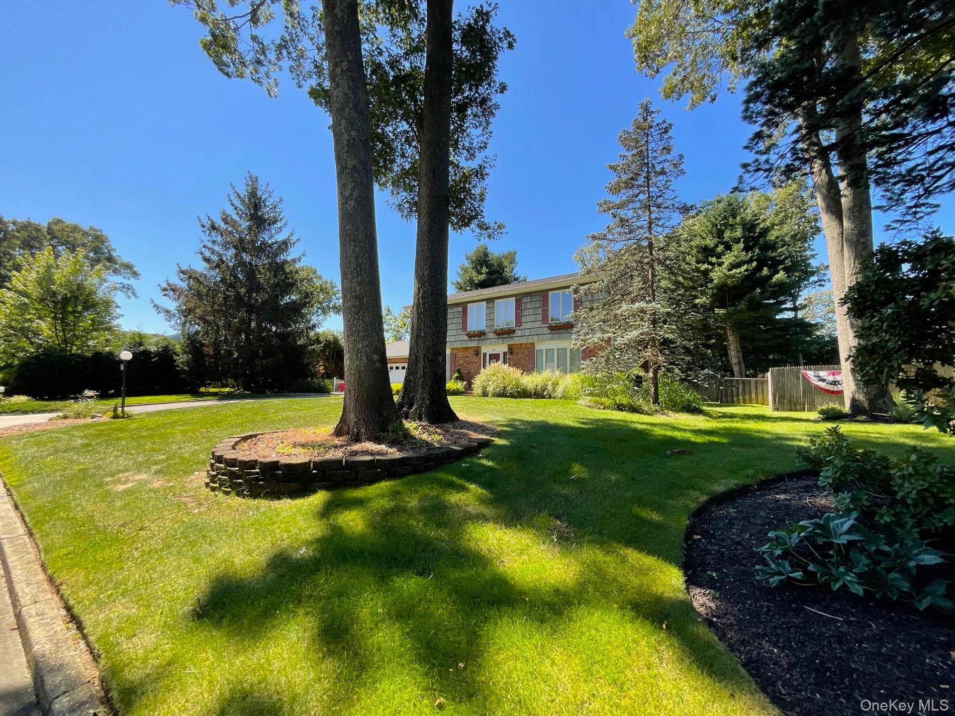 Single Family Glenridge Avenue  Suffolk County, NY 11790, MLS-1047831-27