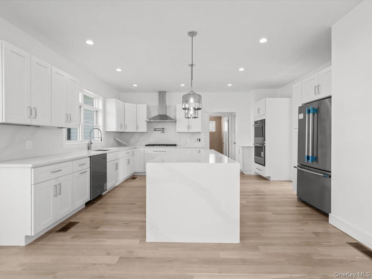 Single Family Alder Road Nassau County, NY 11710, MLS-1047833-21