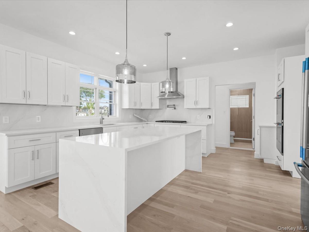 Single Family Alder Road Nassau County, NY 11710, MLS-1047833-23