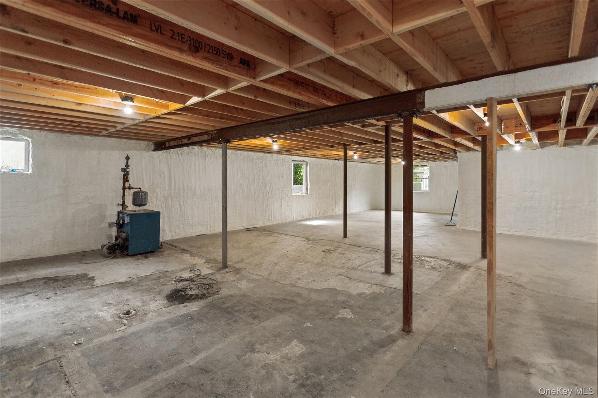 Single Family Dewey Avenue Nassau County, NY 11710, MLS-1047839-25
