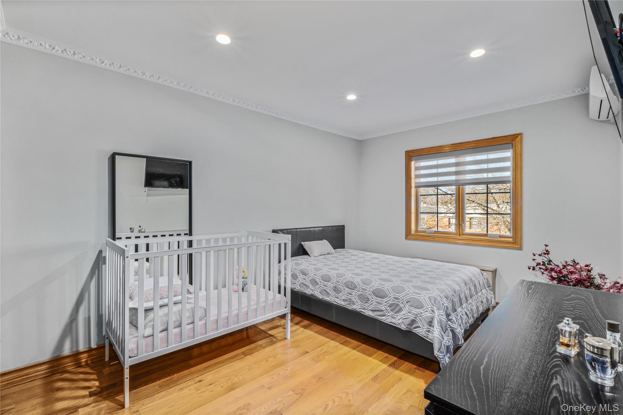 Single Family 70th Road Queens, NY 11367, MLS-1047841-13
