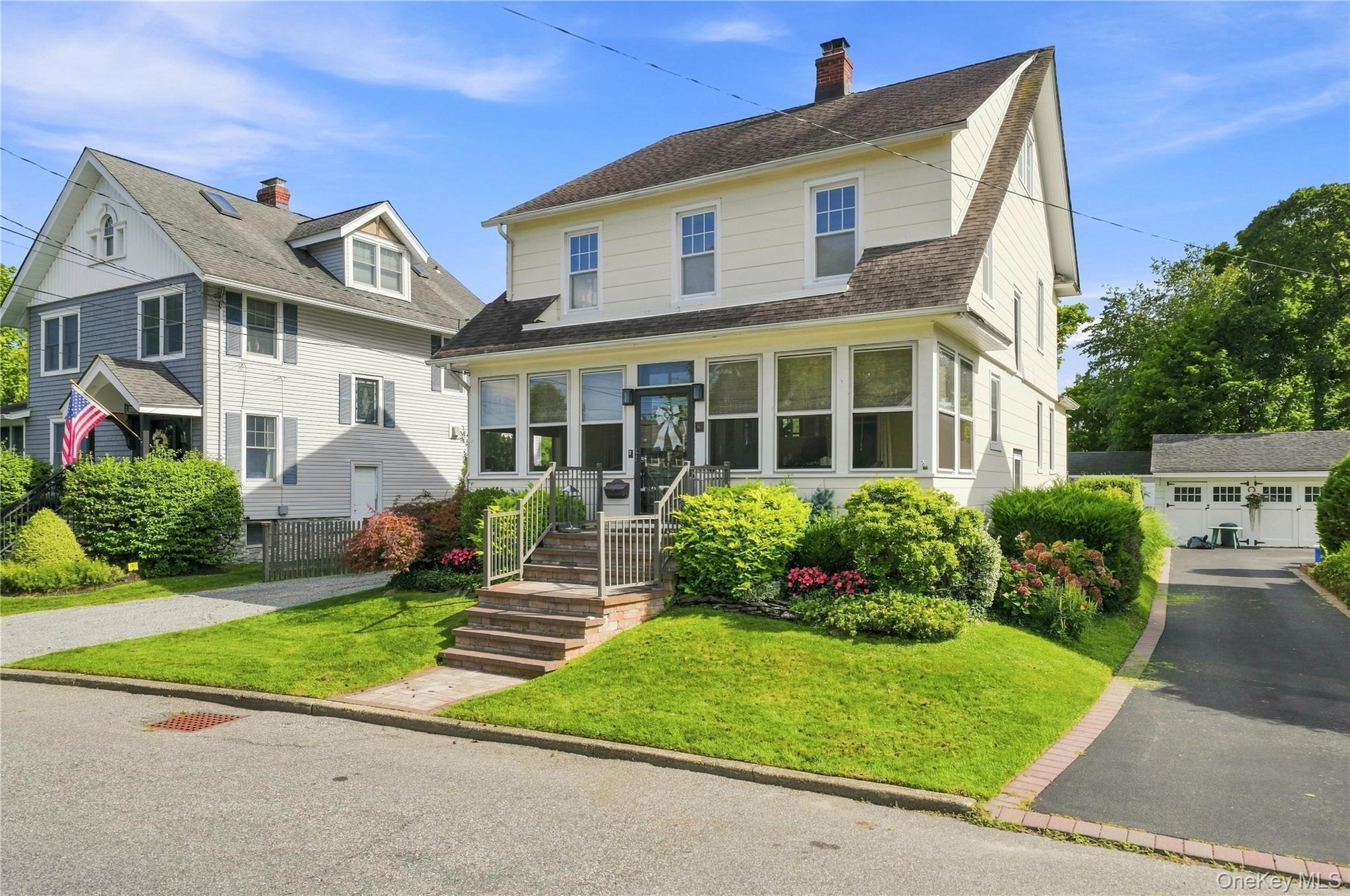 Single Family Cormack Court  Suffolk County, NY 11702, MLS-1047853-3