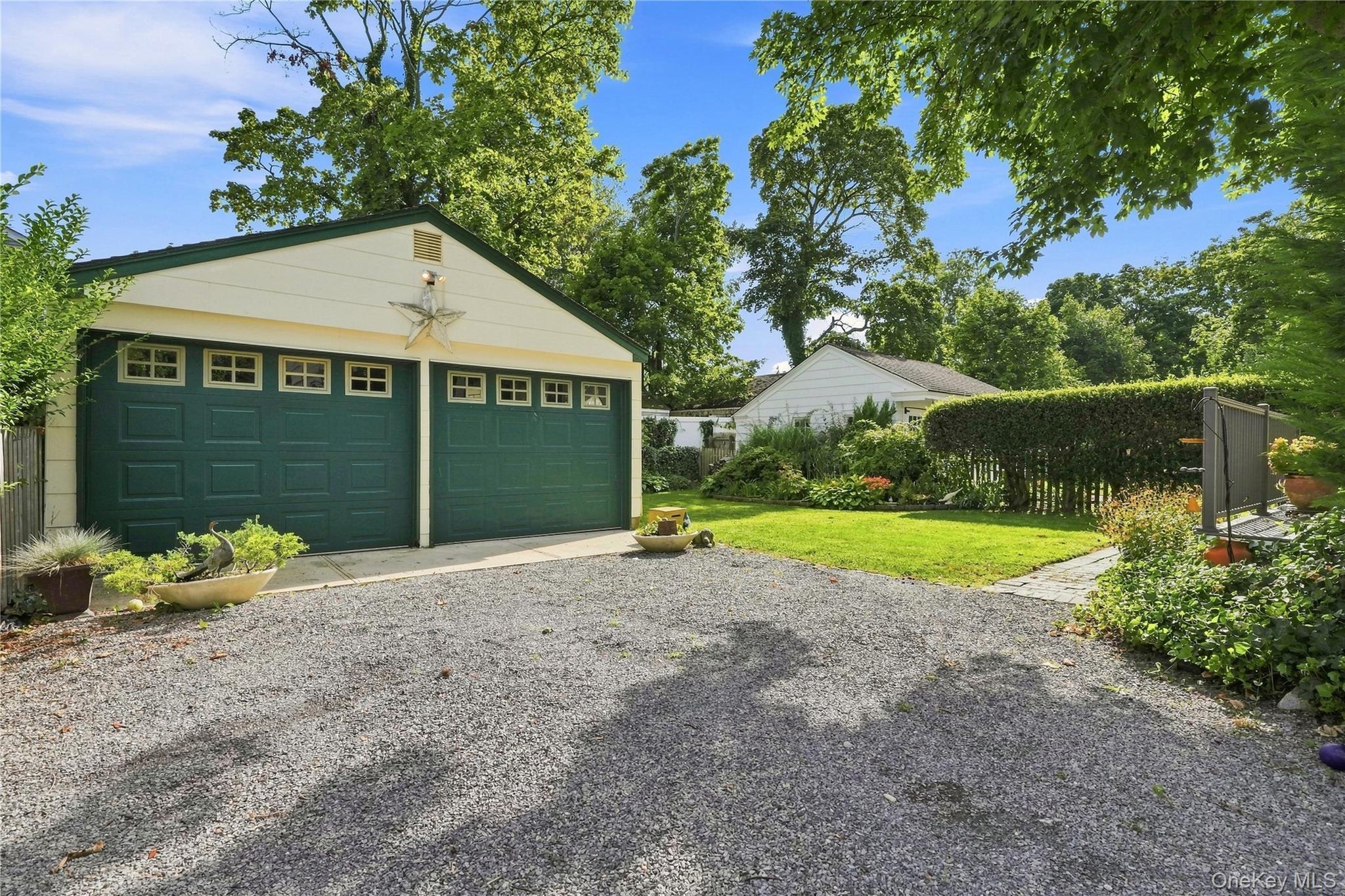 Single Family Cormack Court  Suffolk County, NY 11702, MLS-1047853-37