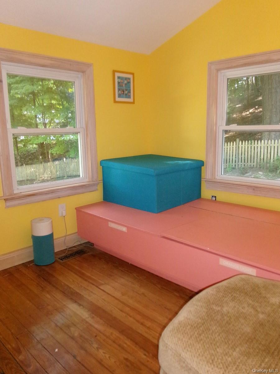 Single Family Leroy Street  Westchester County, NY 10570, MLS-1047856-8
