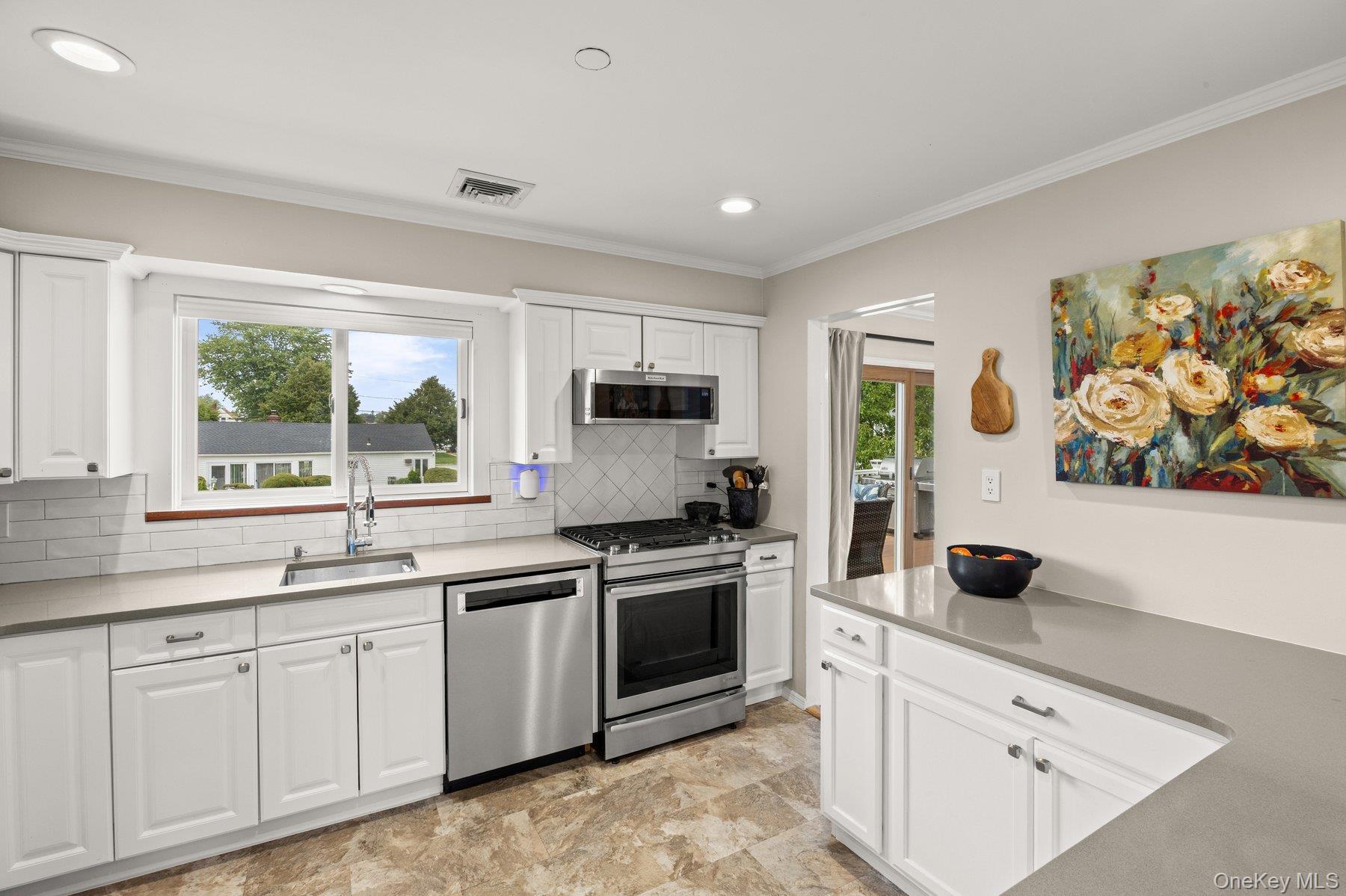 Single Family Niami Street Nassau County, NY 11783, MLS-1047858-11