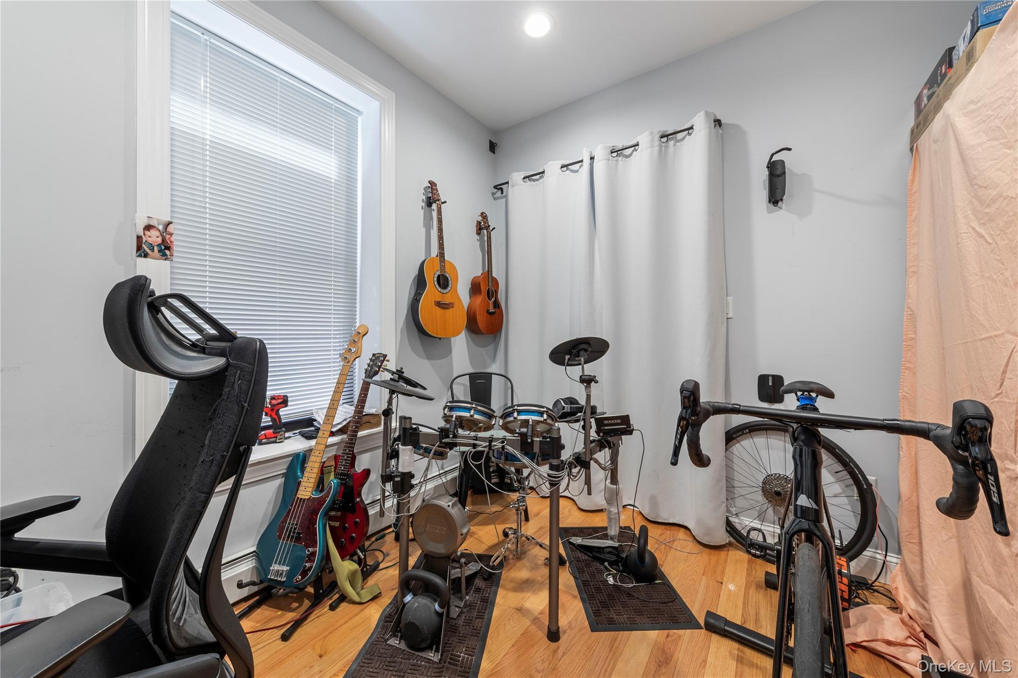 Single Family 30th Drive  Queens, NY 11102, MLS-1047874-24