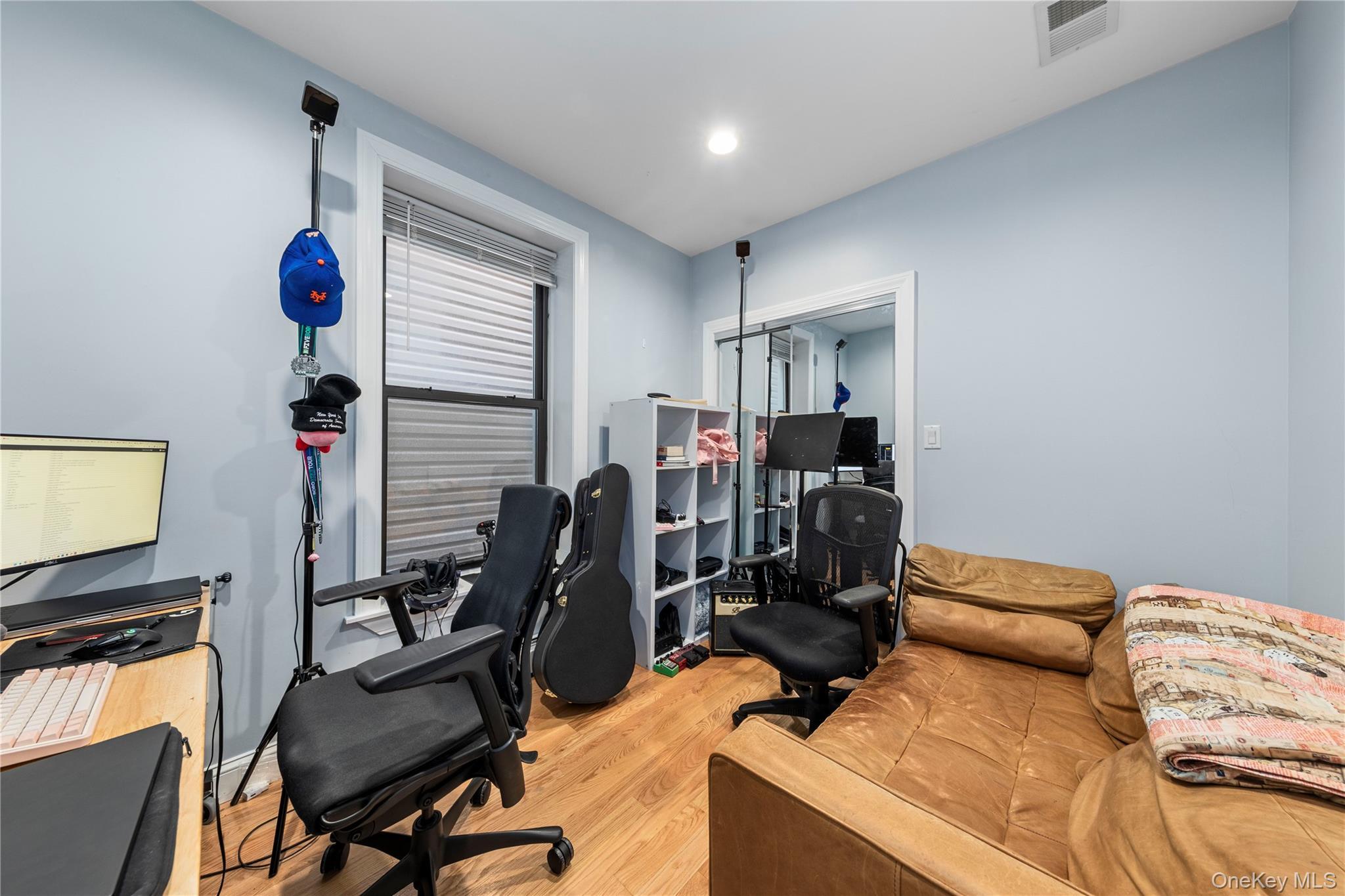 Single Family 30th Drive  Queens, NY 11102, MLS-1047874-6
