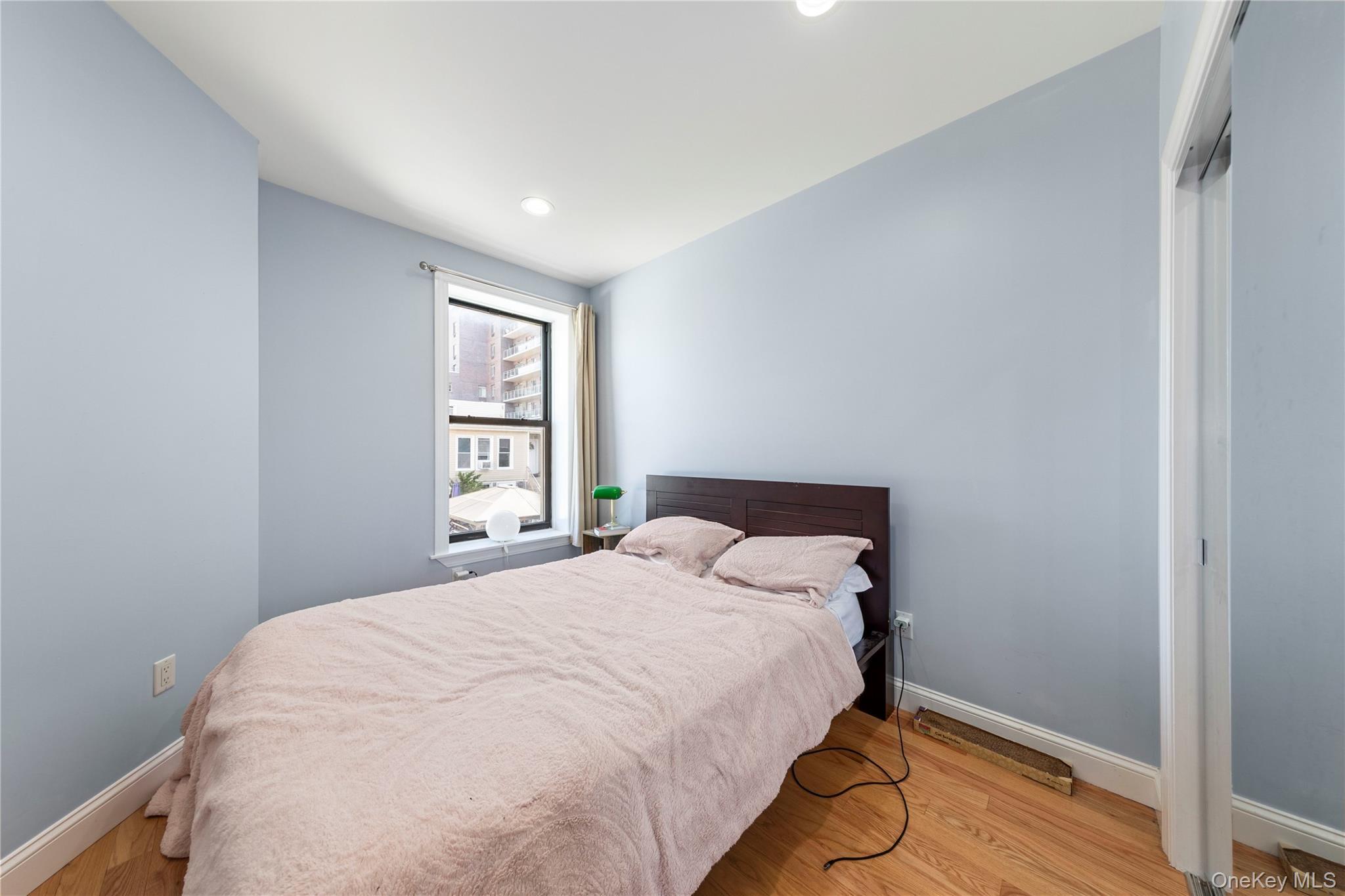 Single Family 30th Drive  Queens, NY 11102, MLS-1047874-7