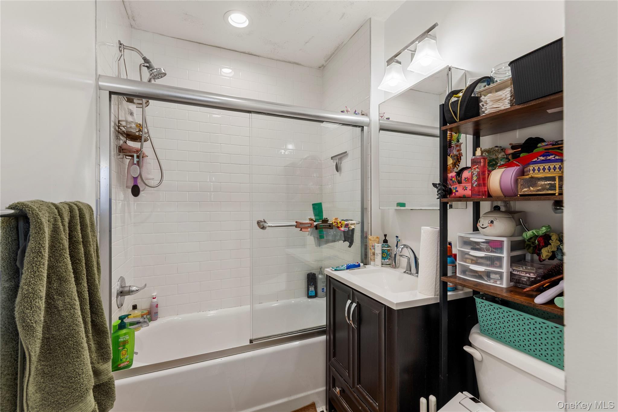 Single Family 30th Drive  Queens, NY 11102, MLS-1047874-9