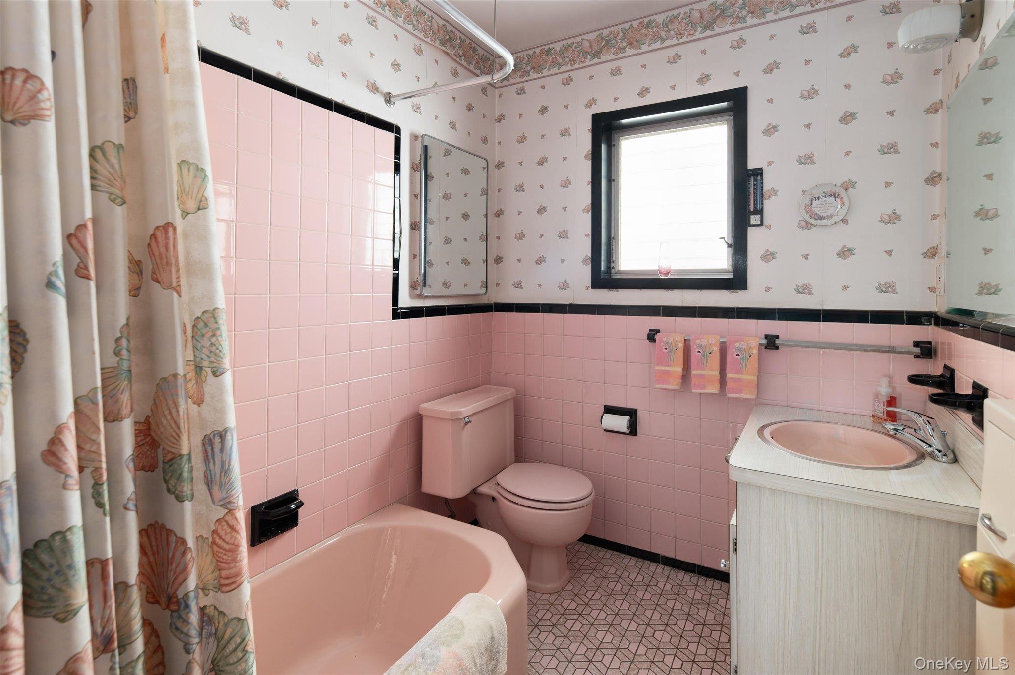 Single Family Hayward Street  Westchester County, NY 10704, MLS-1047876-14