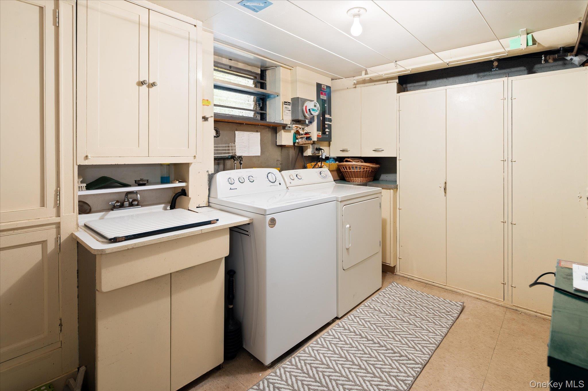 Single Family Hayward Street  Westchester County, NY 10704, MLS-1047876-21