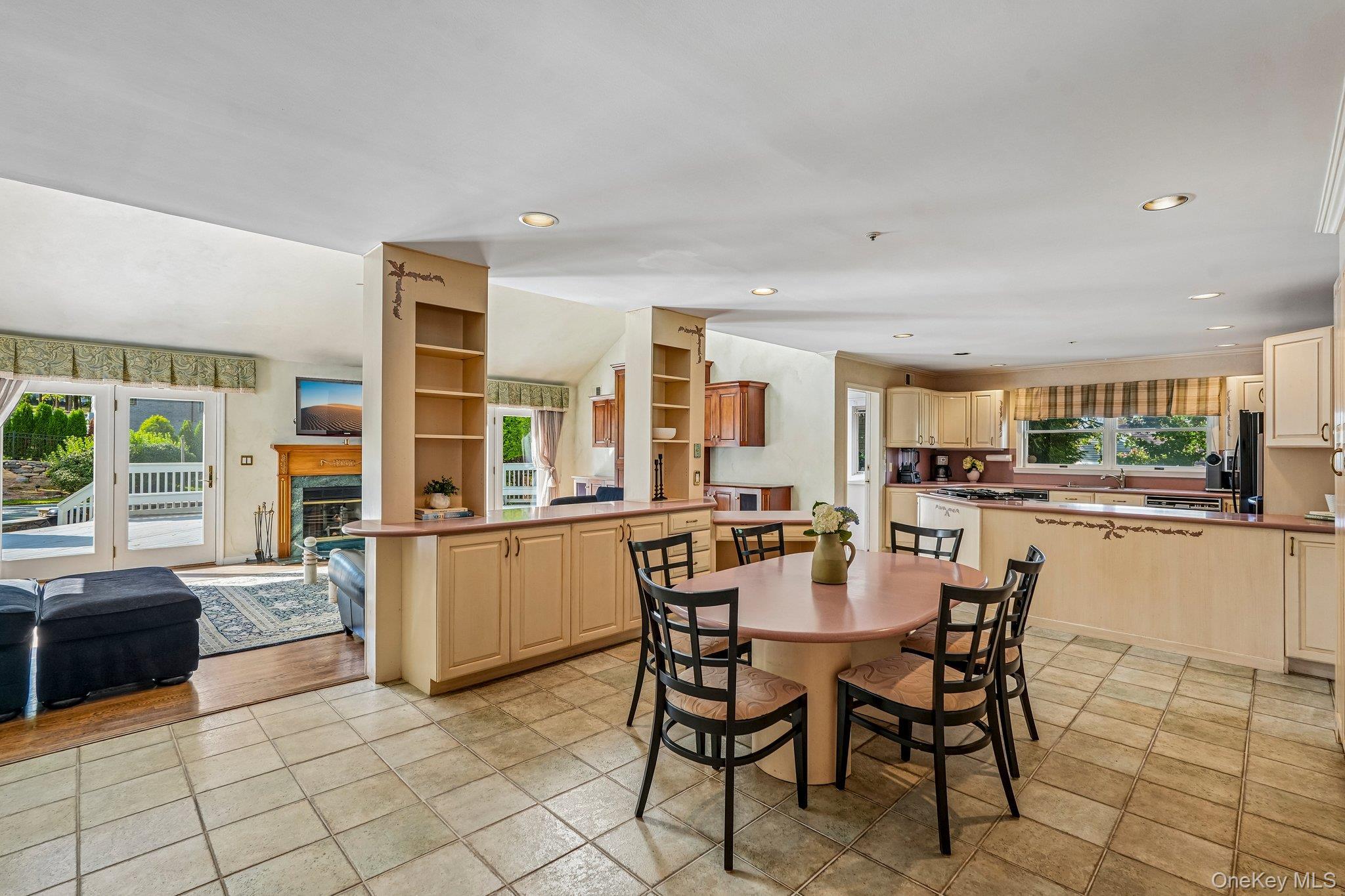 Single Family Westchester View Lane  Westchester County, NY 10607, MLS-1047906-15