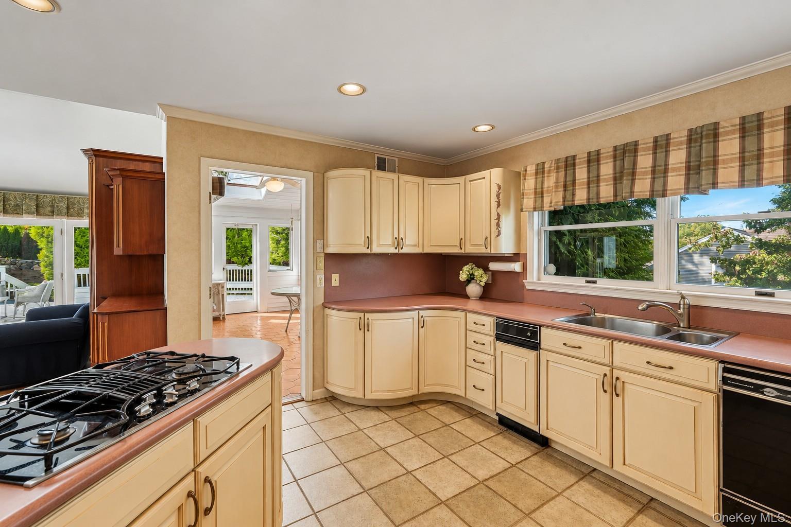 Single Family Westchester View Lane  Westchester County, NY 10607, MLS-1047906-17
