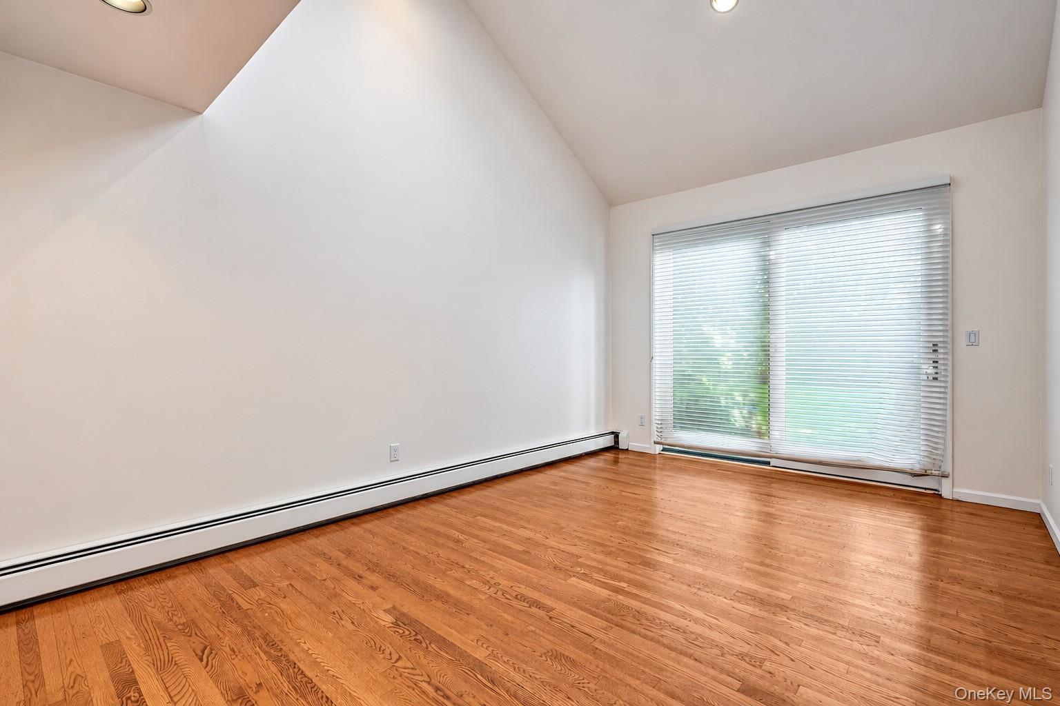 Single Family Westchester View Lane  Westchester County, NY 10607, MLS-1047906-22