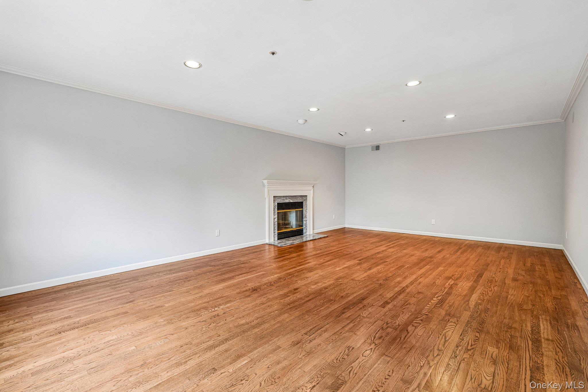 Single Family Westchester View Lane  Westchester County, NY 10607, MLS-1047906-8