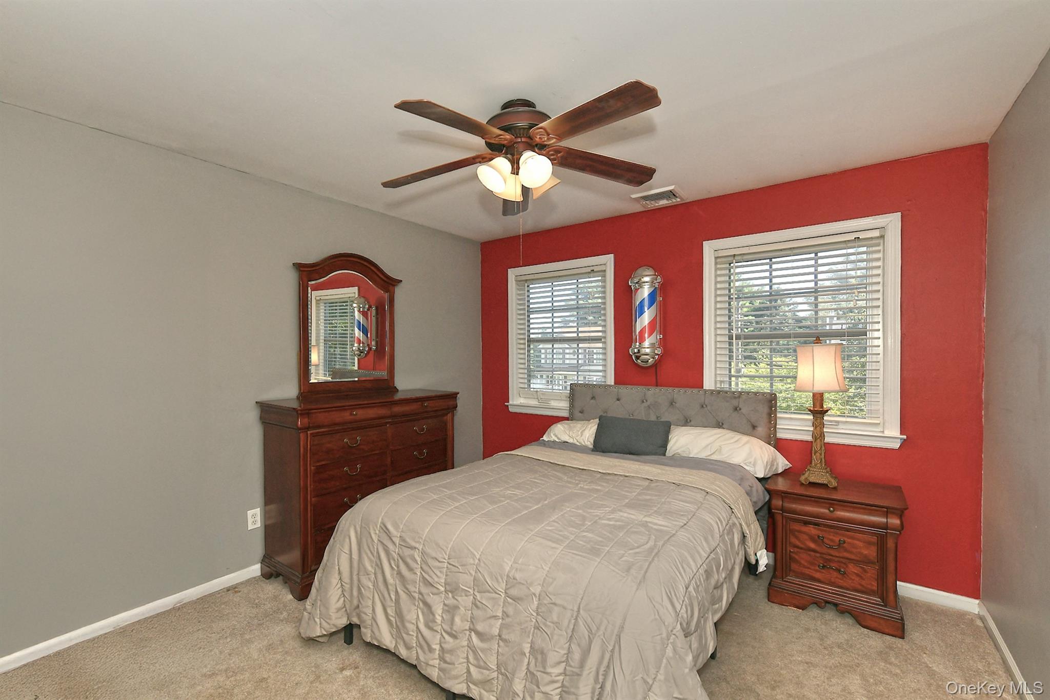 Single Family Ona Avenue Suffolk County, NY 11746, MLS-1047921-27