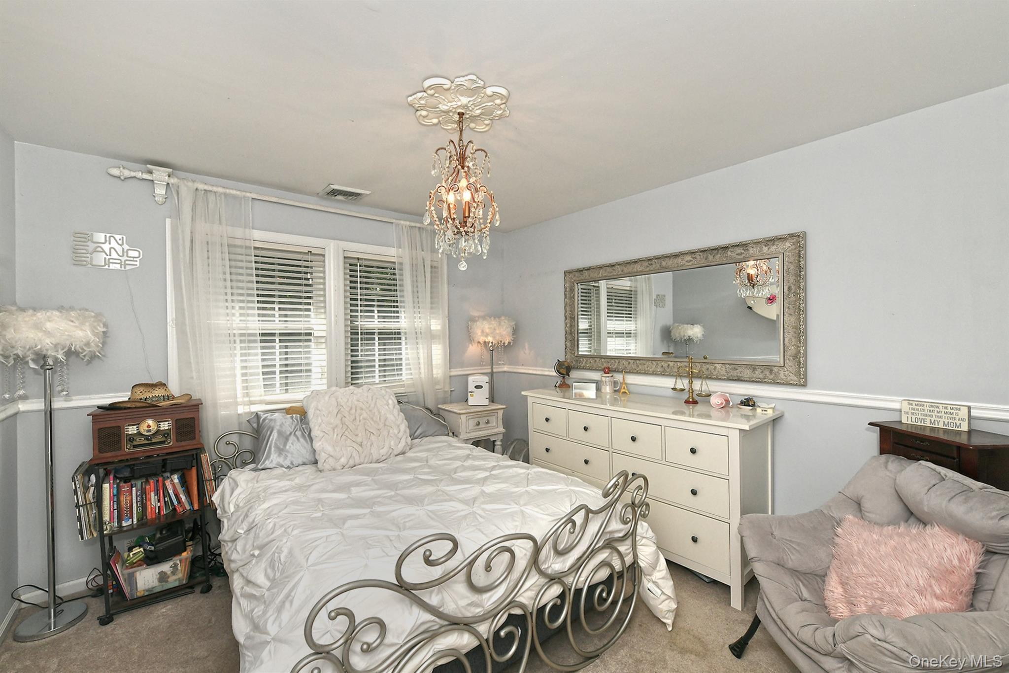 Single Family Ona Avenue Suffolk County, NY 11746, MLS-1047921-30